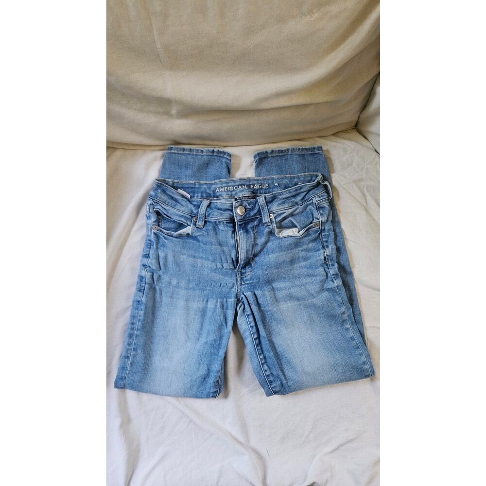 American Eagle Outfitters Women's Size 6 Regular Next Level Stretch Light Wash - Picture 8 of 8